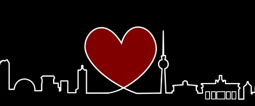 Dosierungsfehler Skyline von Berlin mit einem Herz neben dem Fernsehturm