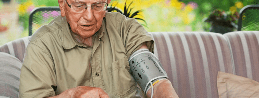 Blutdrucksenkung auf unter 140/90 mmHg passt nicht für alle Senioren